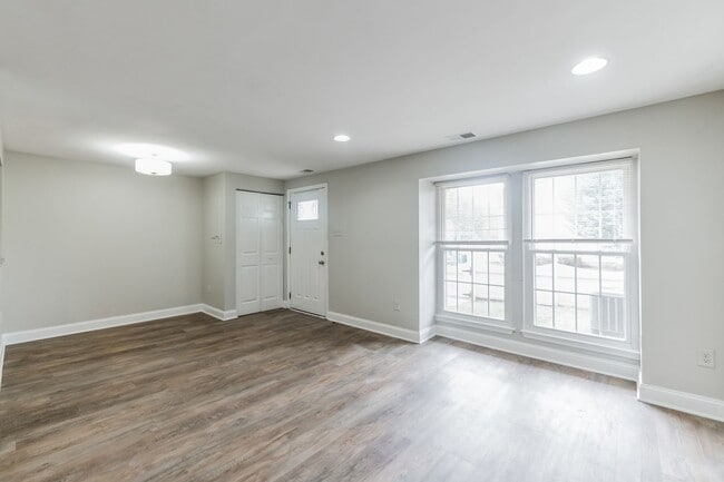 Photo - 3 bedroom 2.5 bathroom townhome for rent