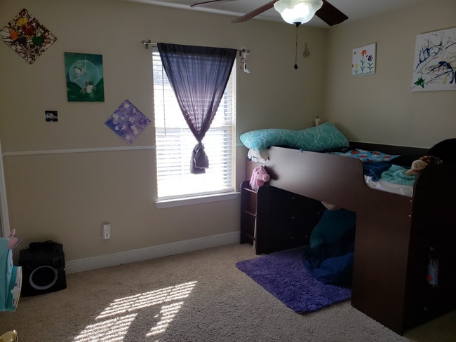 Photo - 2061 Riviera Ln S