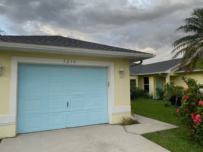 Photo - 5250 Chiquita Blvd S