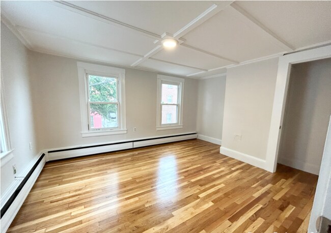 Photo - 13 Saratoga St Unit 2