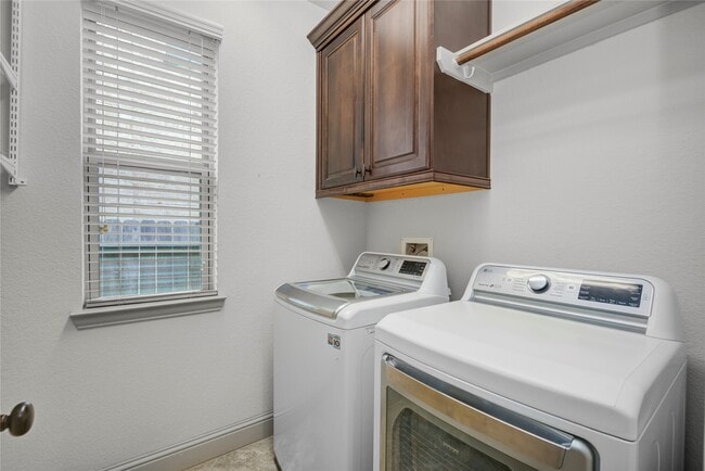 Photo - 1644 Longwood Glen Ln