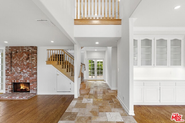 Photo - 18339 Linnet St