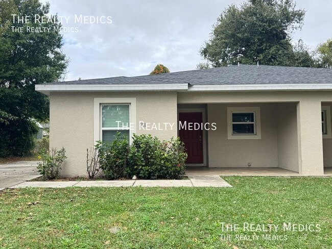 Building Photo - 708 Bon Air St