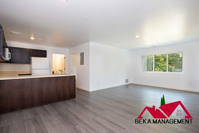 Photo - Alexis Manor