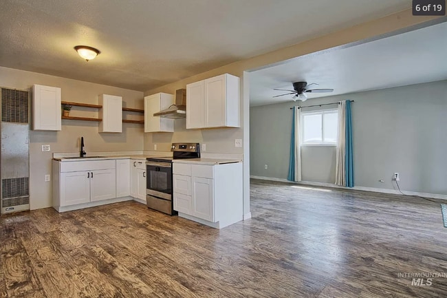 Building Photo - 508 S Pennsylvania Ave