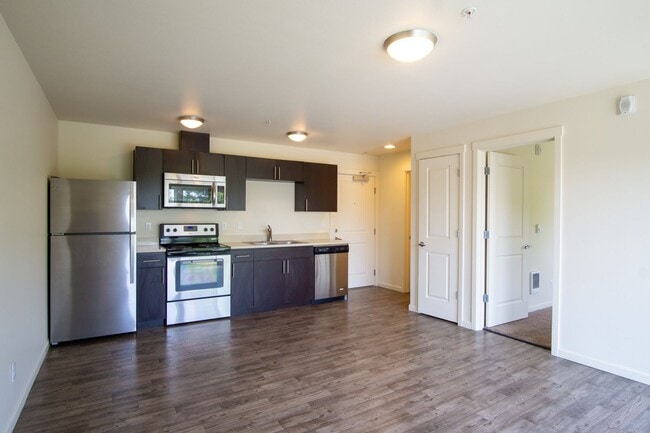 Photo - Top Floor 1 Bdr w/Modern Amenities in SE + Pet Friendly! Unit 11