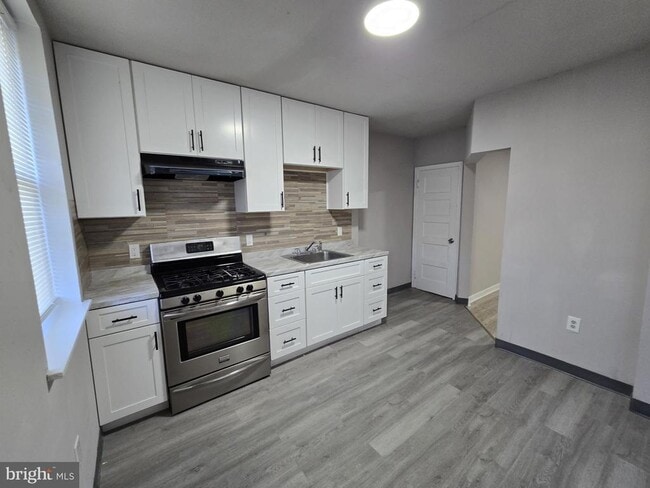 Photo - 5140 N Fairhill St