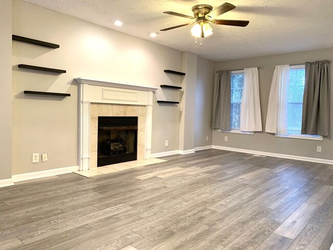 Photo - 946 Cobbler Dr