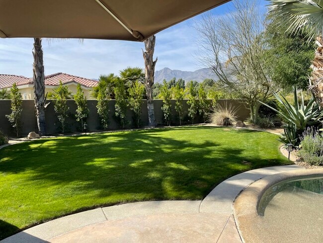 60189 Poinsettia Pl
