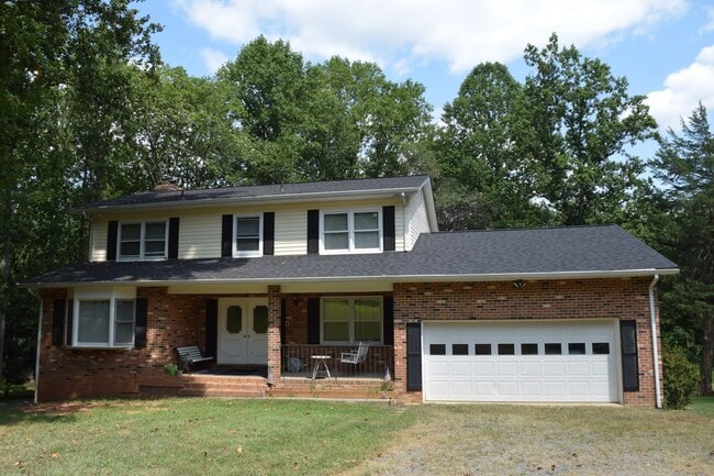 Building Photo - 7023 Kelly Rd Rental