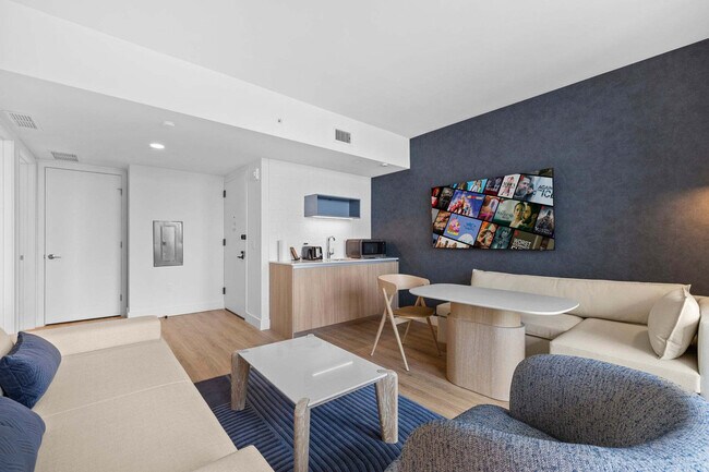 Photo - 159 NE 6th St Unidad FL18-ID1032219P