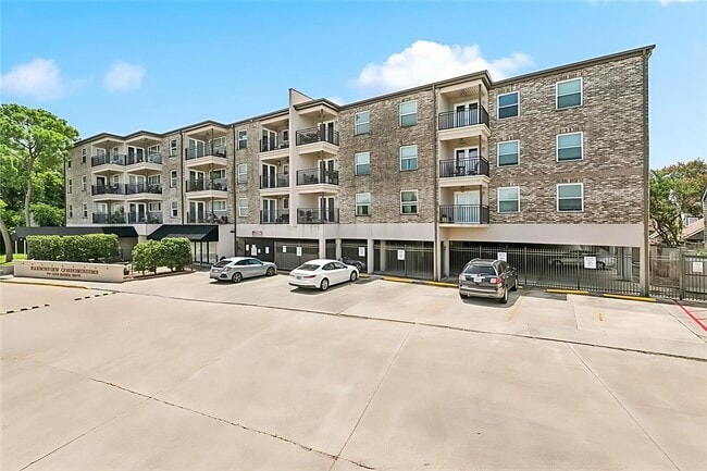 Building Photo - 500 Lake Marina Dr Unit 316