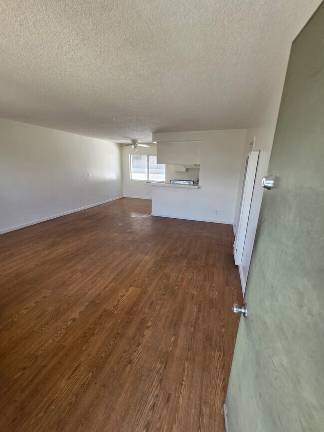 Photo - 3114 N Garey Ave Unit 4