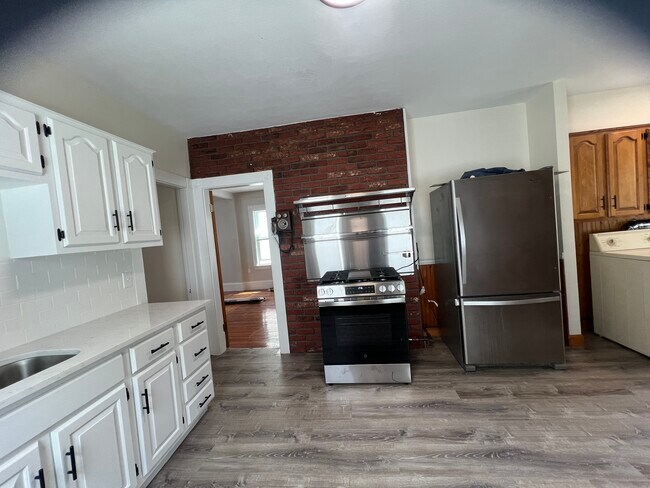 16 Sullivan Rd Unit R