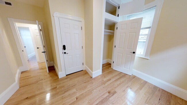 Photo - 48 Lowell St Unidad 1