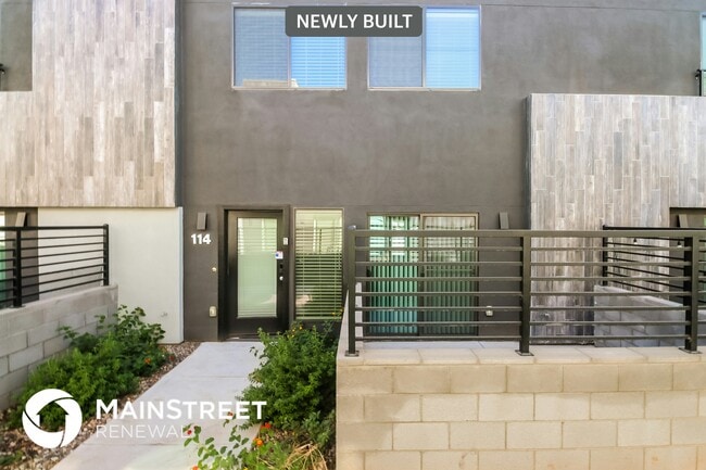 Building Photo - 1119 S Stapley Dr Rental