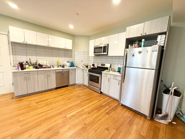 Photo - 299 Dudley St Unit 3