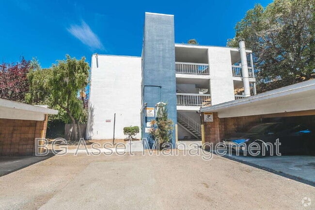 Building Photo - 944 Fletcher Ln Unit 19 Rental