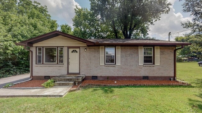 Building Photo - 408 Lealand Ln