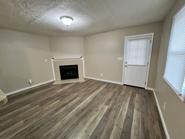 Photo - 349 Knollwood Cir