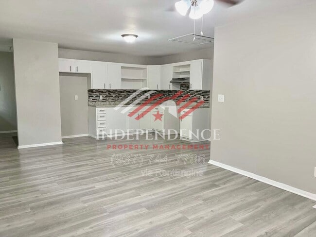 Photo - 136 Rogers Dr