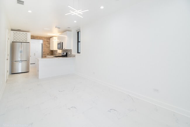Photo - 1101 N Christiana Ave