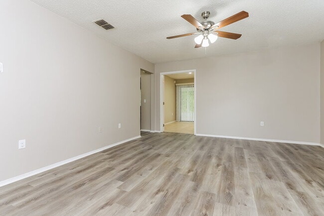 Photo - 1372 Bramblewood Dr