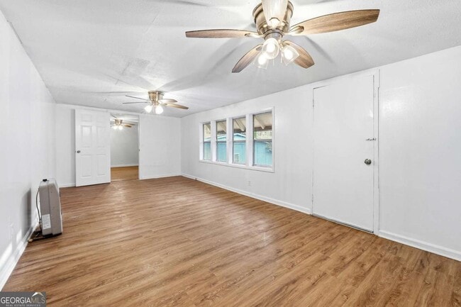 Photo - 3831 King Dr