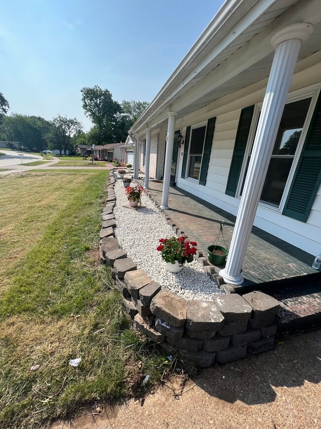 Photo - 1433 Kew Gardens Dr
