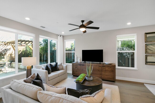 Photo - 285 Bear Creek Dr