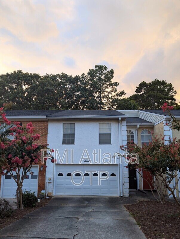 Photo - 1782 Millview Dr NE