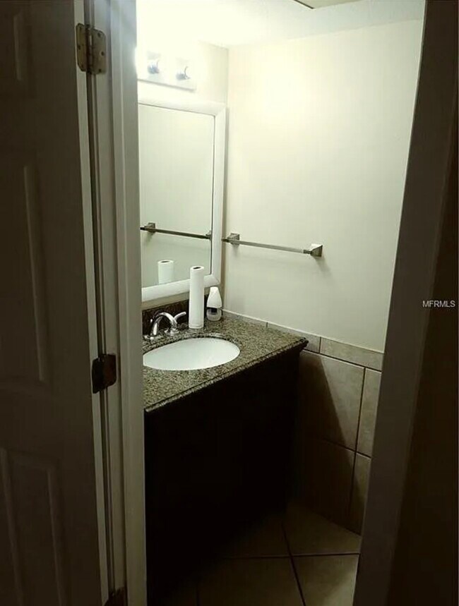 Photo - 3001 S Pines Dr