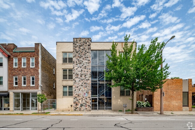 Foto principal - Carillon Apartments