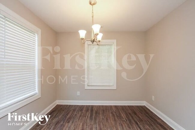 Photo - 665 Wilson St