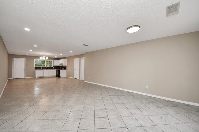 Photo - 11607 Neff St