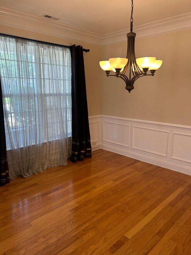 304 Cypress Hill Ct