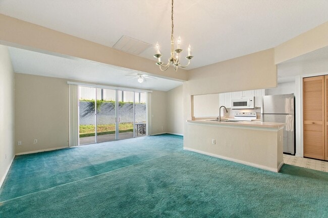 Photo - Welcome to Island Club Resort! Spacious 3-bedroom 3-bathroom Townhouse!