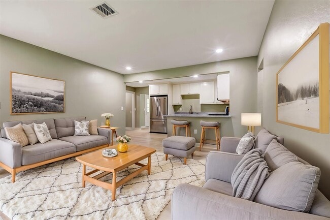 Building Photo - 5955 Bellfort Ave