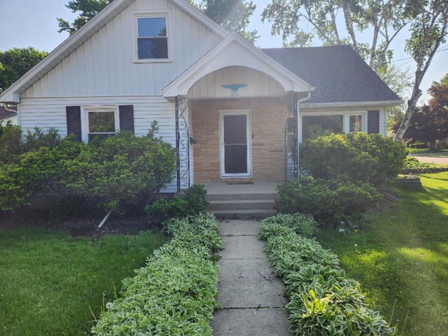 Building Photo - 125 N Maple Ave Rental