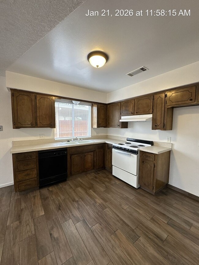 Photo - 2968 Unit 2732