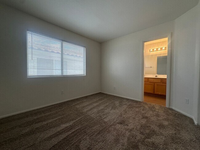 4582 Heavenly Love Way
