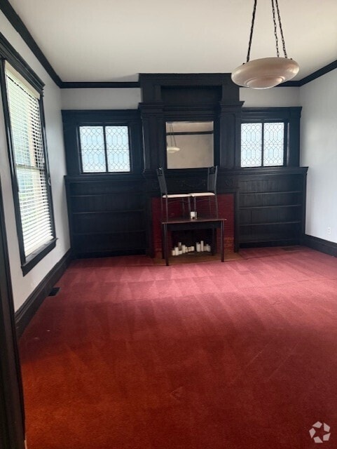 Building Photo - 506 W Water St Rental