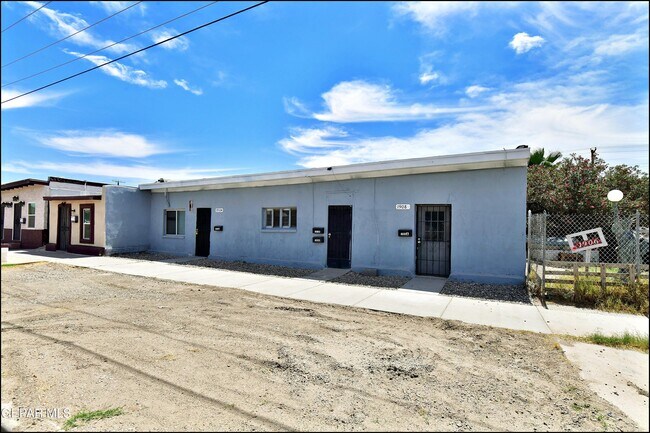 1910 Olive Ave Unidad A