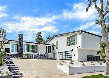 Building Photo - 10452 Le Conte Ave