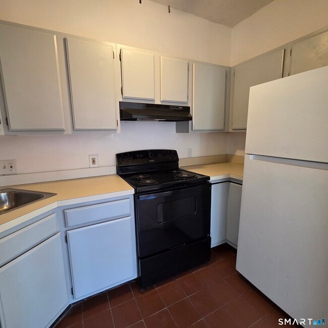 Photo - 52 Atwood St Unit 3B