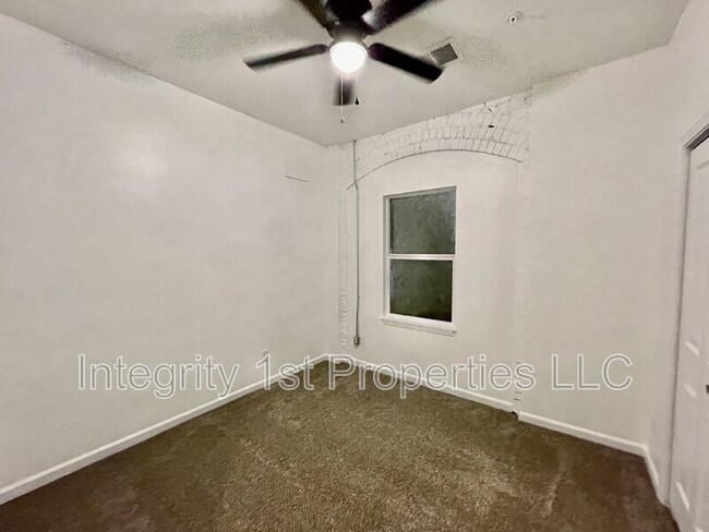 Photo - 740 Washington Blvd Condo Unit B