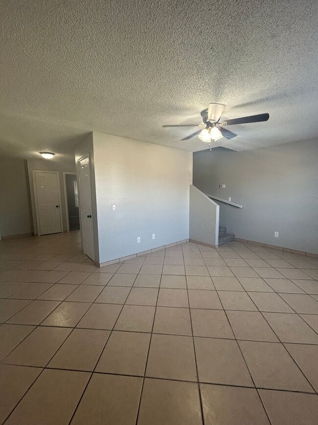 Photo - 3403 SW Victoria Pl