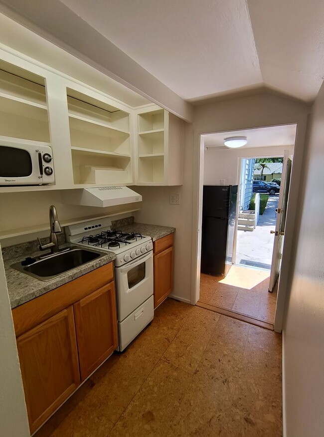 Photo - 55th40&42 Unit 55th40