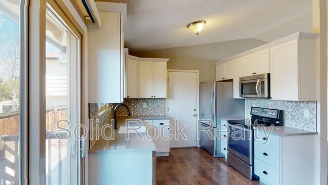 Photo - 2465 Ptarmigan Ln