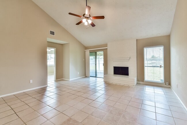 Photo - 9503 Bent Spur Ln